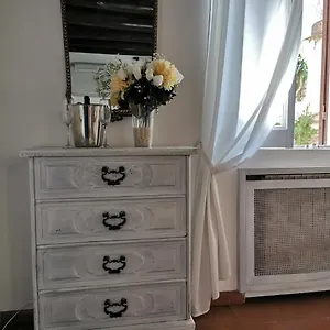 Apartment White Coronari, Rome